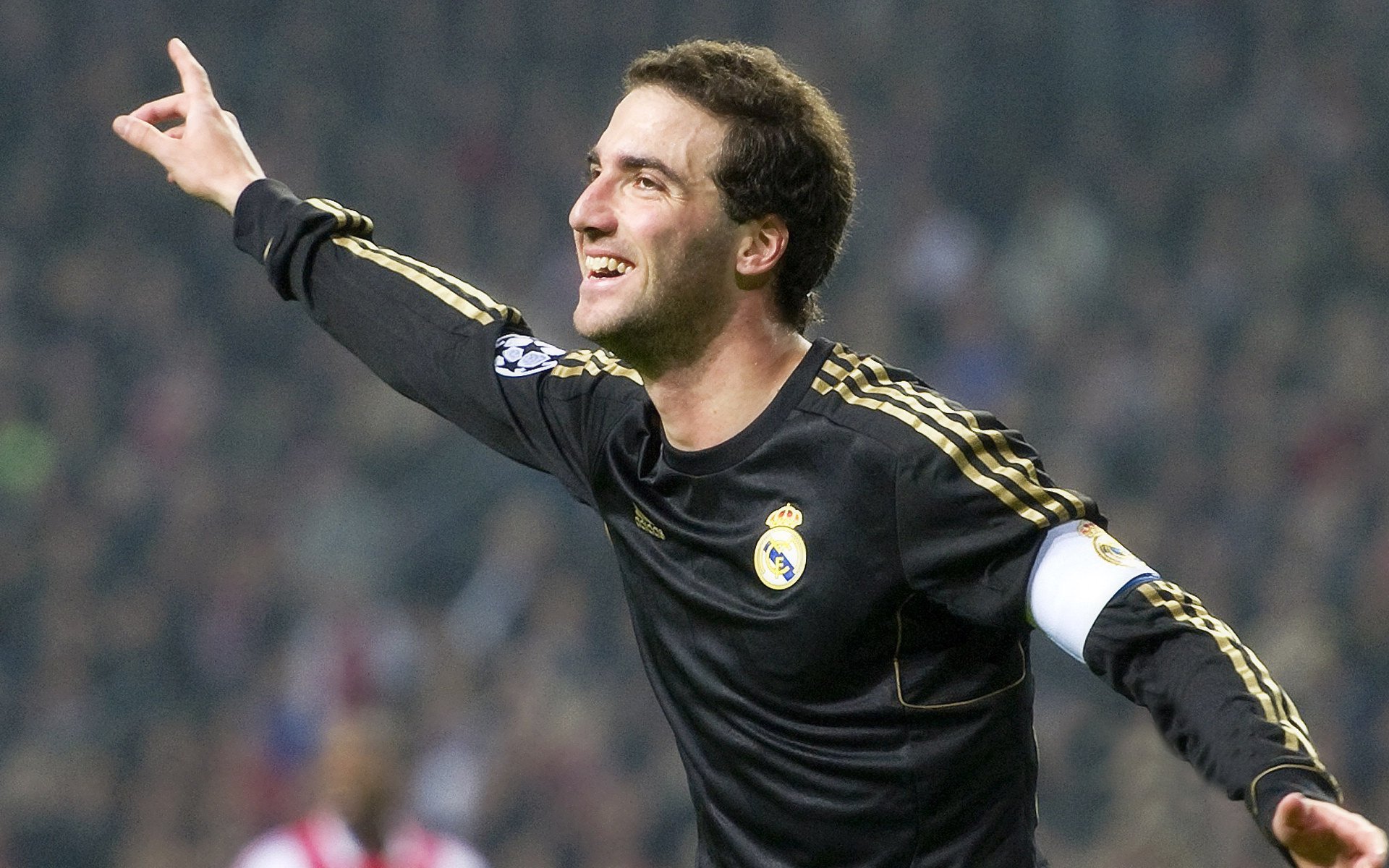 自由搏击教练参与校园自卫课程开发，学校自由搏击